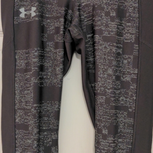 UnderArmour Leggings - Picture 3 of 9